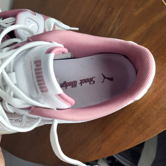 Puma White and Pink Retro Sneakers with Breathable Design Womens SIZE 8 - Picture 7 of 12
